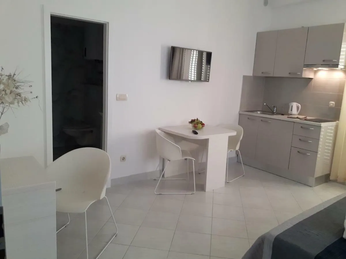 Apartments Nika Trogir 0*,  Chorvatsko