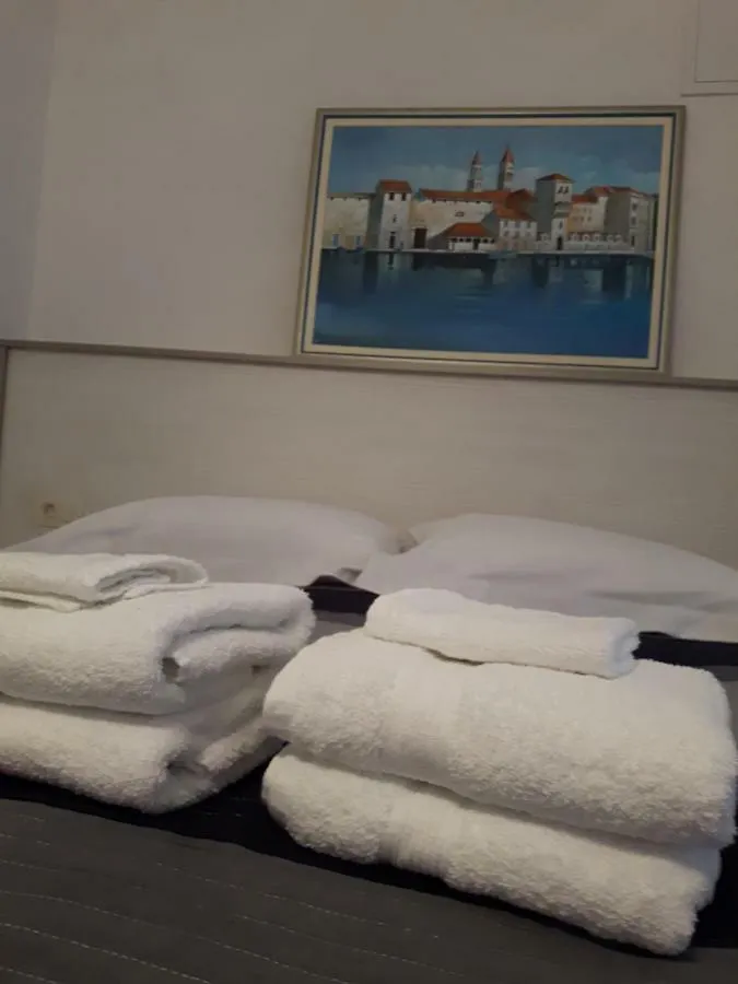 Apartments Nika Trogir